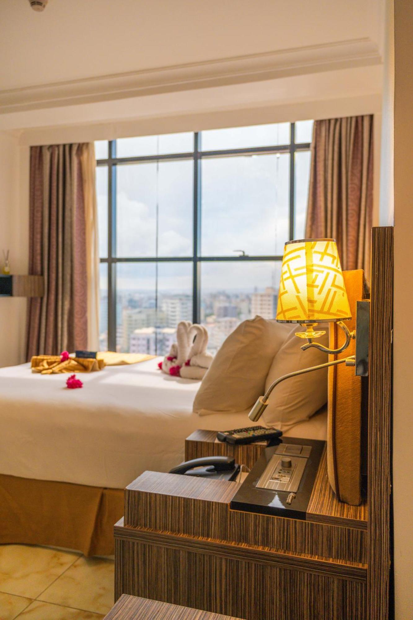 Golden Tulip Center Hotel 4*