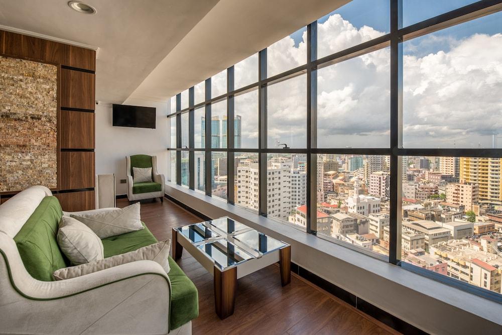 Hotel Golden Tulip Center