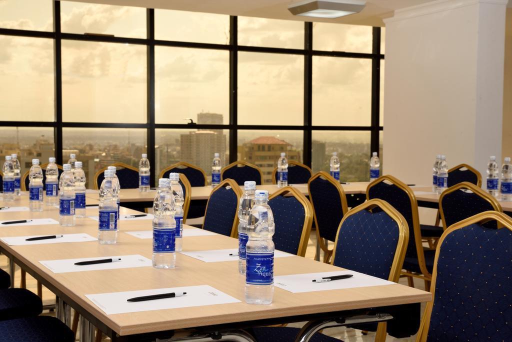 Hotel Golden Tulip Center 4*
